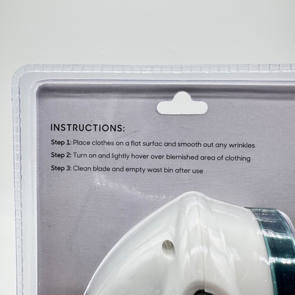 Sharper Image Battery Operated Fabric Shaver Lint Remover Brand New - Picture 5 of 6